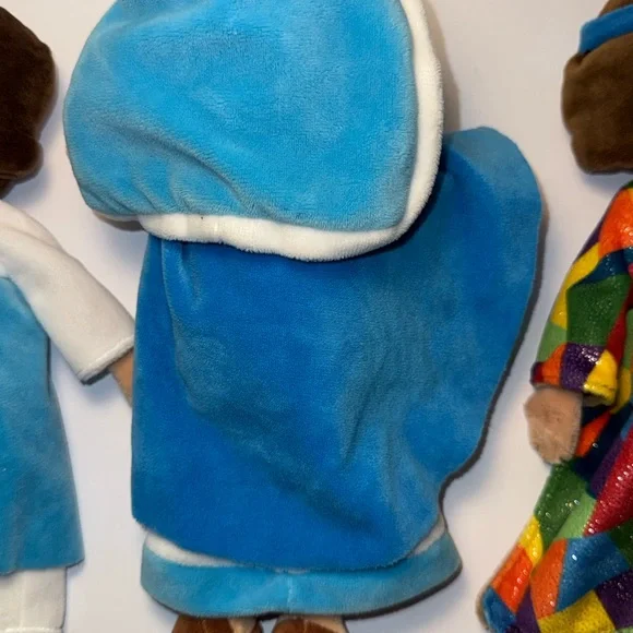 Set of 3 Hallmark Plush Biblical Figures - Jesus, Joseph, Mary with baby Jesus - Picture 10 of 13